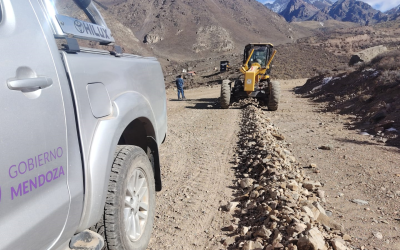 Vialidad Mendoza mejoró la transitabilidad a Vallecitos tras las últimas nevadas